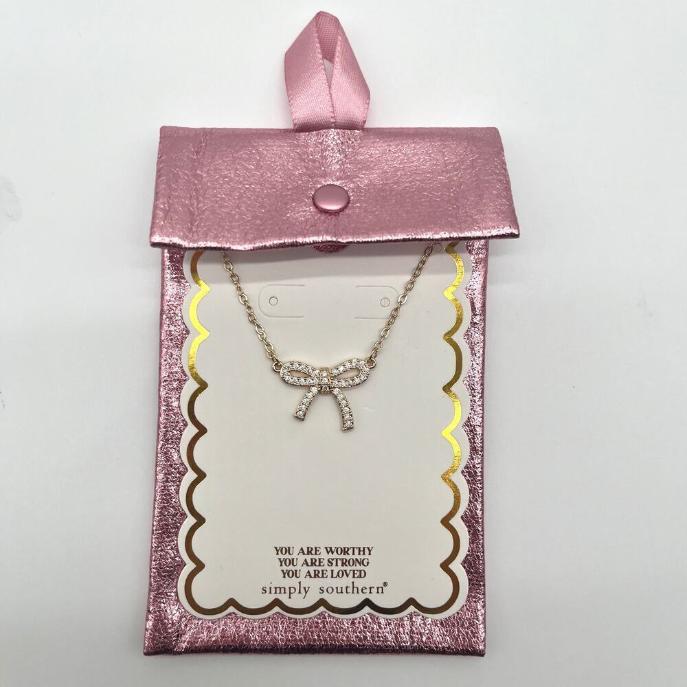 💜 SIMPLY SOUTHERN NWT Crystal Bow Necklace, Gold Plated, Case Included